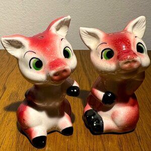 VTG Ceramic Treasure Craft Hawaii Pineapple Souvenir Salt Pepper Shaker Set